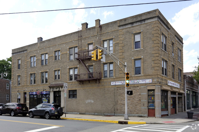 Foto del edificio - 100 Bloomfield Ave