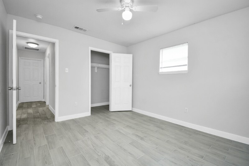 Building Photo - 5506 Minden St