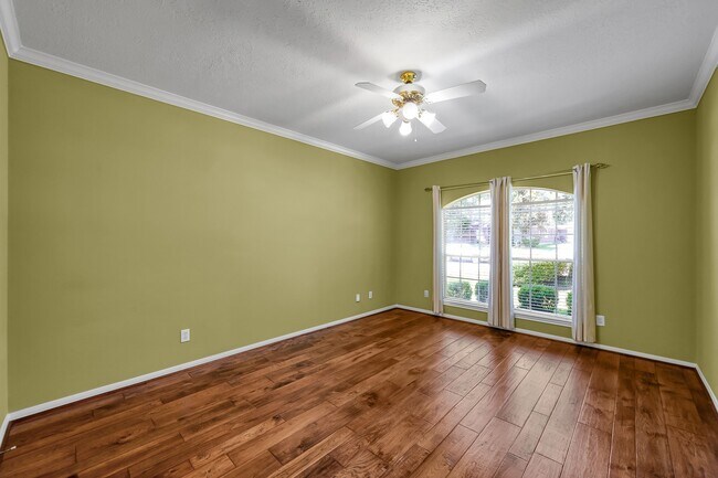 Foto del edificio - 30118 Bashaw Dr