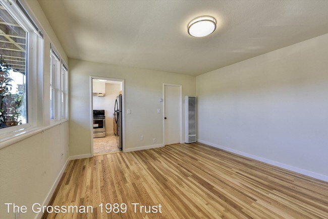Building Photo - 797 Corbett Ave