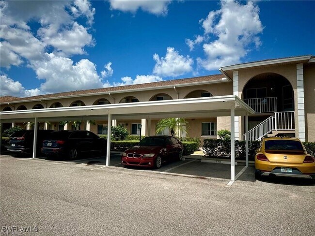Foto del edificio - 240 Pebble Beach Blvd