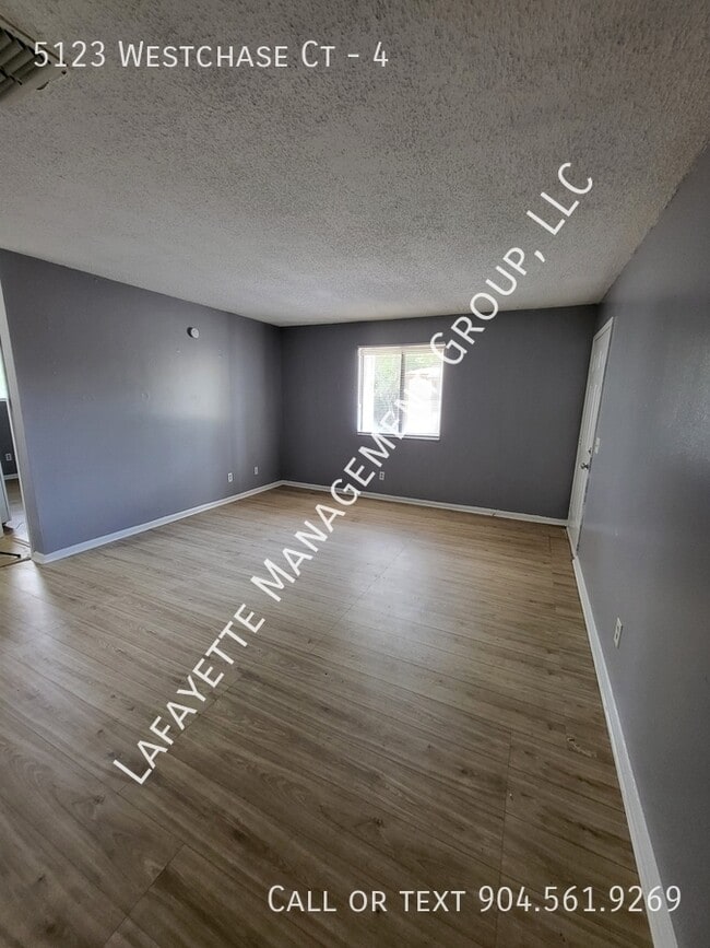 Foto del edificio - 5123 Westchase Ct