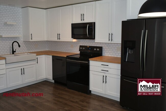 Foto del edificio - Nice Remodeled Condo For Rent!!