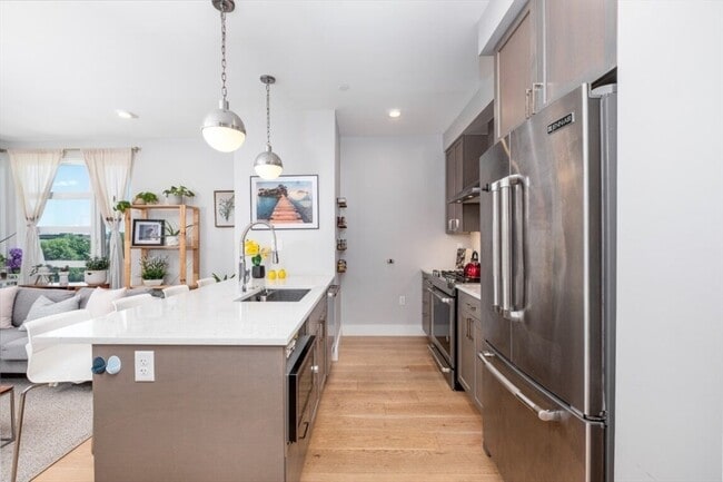 Building Photo - 1691 Commonwealth Ave