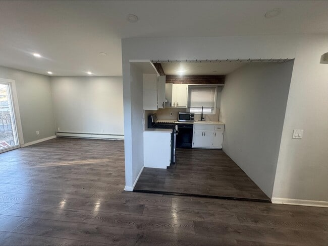 Foto del edificio - 5214 Liberty Ave