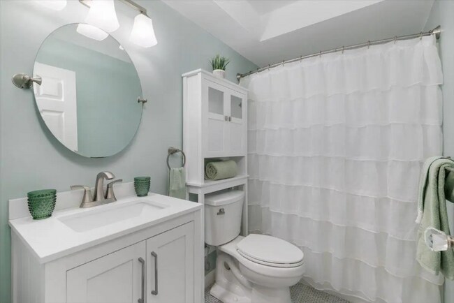 Foto del edificio - 504 Springbrook Cir