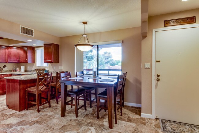 Foto del edificio - 12222 E Paradise Village Pkwy S