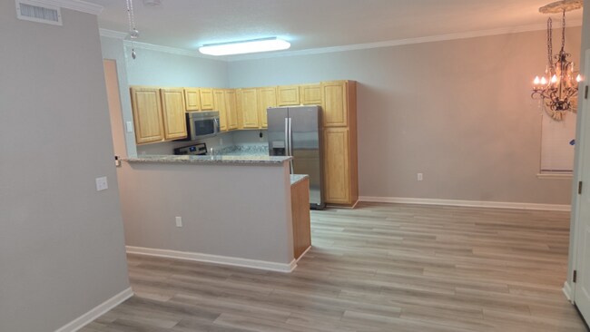 Building Photo - 4875 S Balsam Way