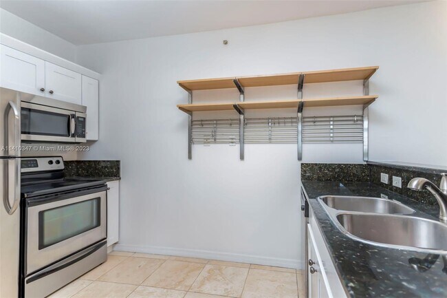 Foto del edificio - 425 NE 30th St