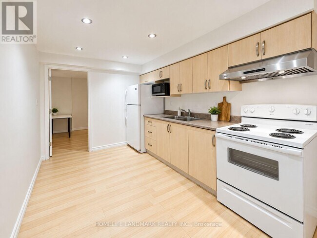 Building Photo - 42 Timbermill Crescent