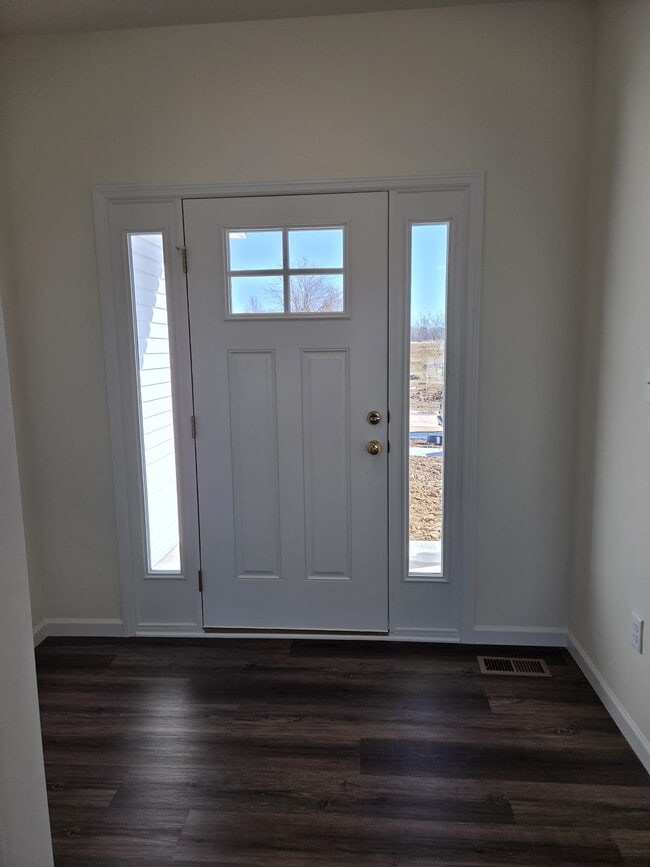 Building Photo - 103 Windrow Drive