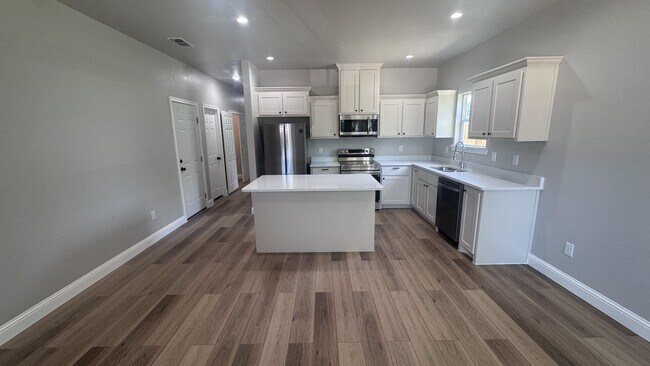 Foto del edificio - 3211 Bourland St