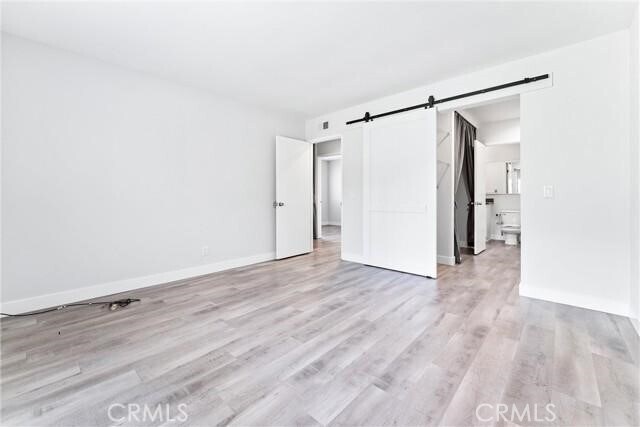 Foto del edificio - 21934 Lakeland Ave