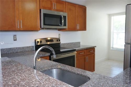 Primary Photo - 12308 NW 11th St