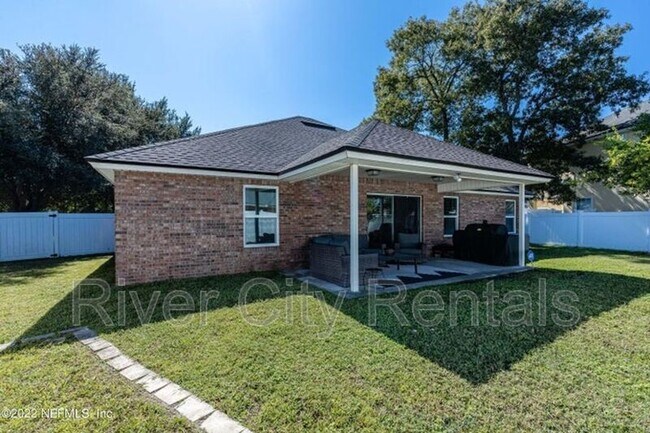 Foto del edificio - 2848 Pebblewood Ln