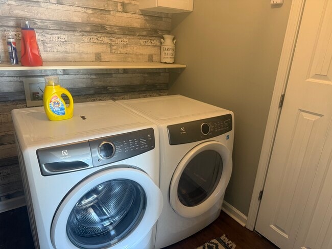 Building Photo - 248 Harmony Blvd