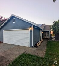 Building Photo - 1616 E Lassen Ave