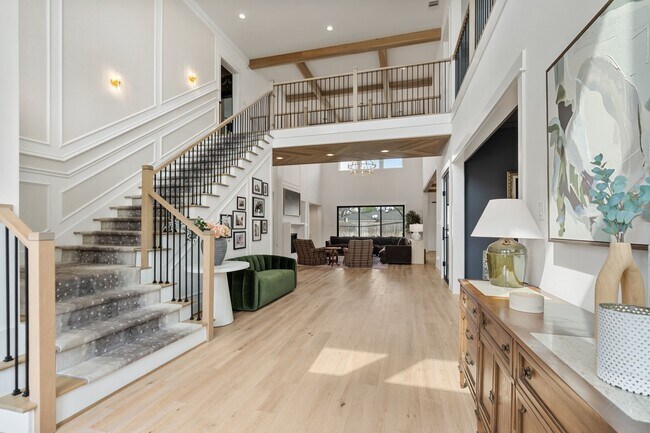 Foto del edificio - 6626 Saxet St