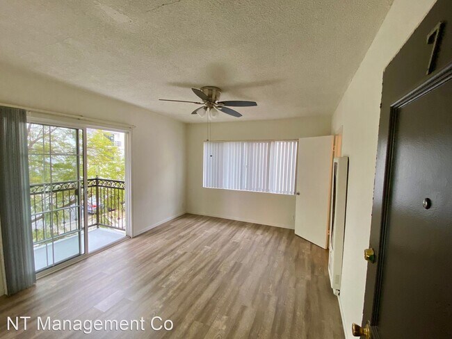 Foto del edificio - Studio, 1 bath Apartment - 3623 Keystone A...