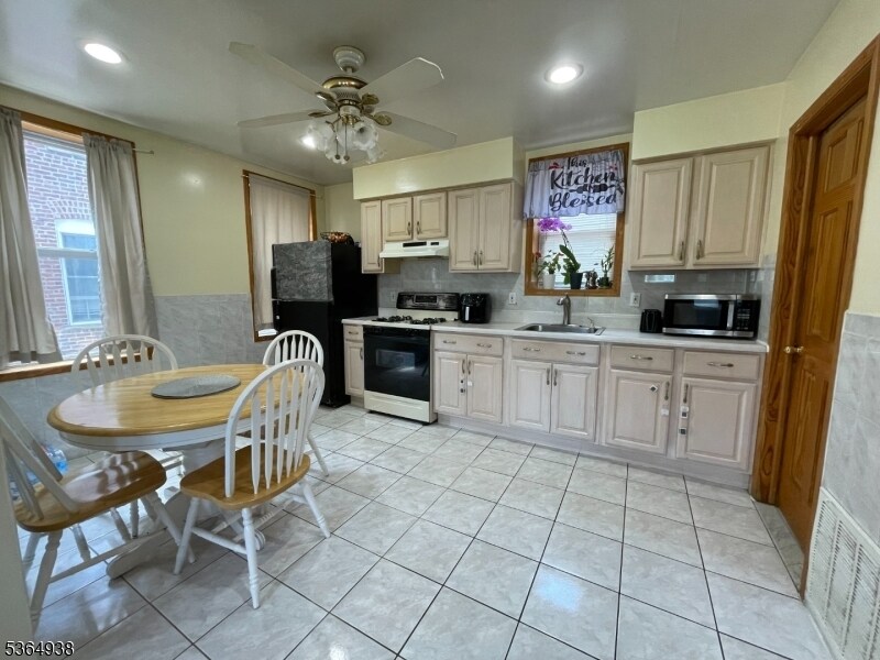 Foto principal - 3 Cedar Hill Ave
