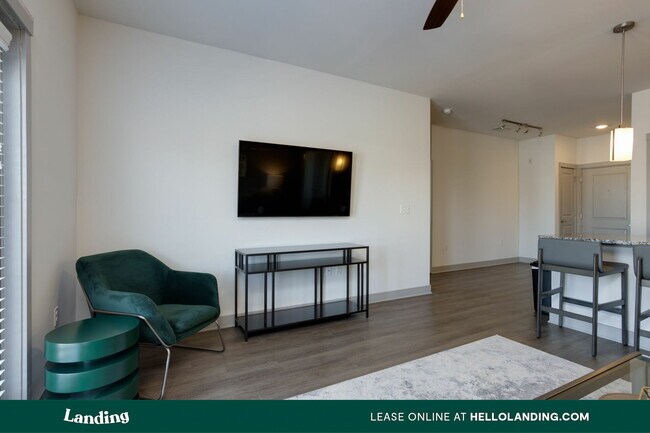 Foto del edificio - 1001 4th Ave N