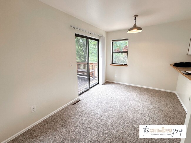 Foto del edificio - 4BD/2BA Fall Pre-Lease in Quiet Neighborhood!