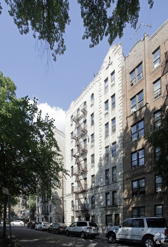 Building Photo - Felicia Urena Estate