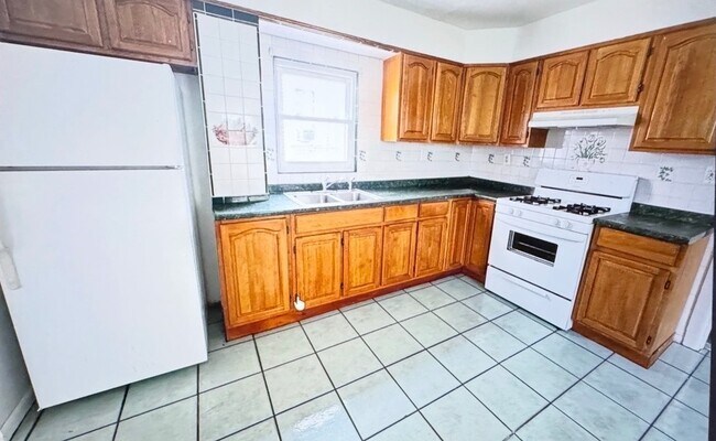 Foto del edificio - 4310 Victory Blvd