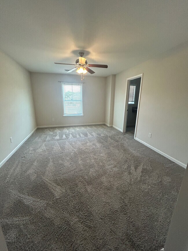 Dormitorio principal - 191 Silver Run Pl