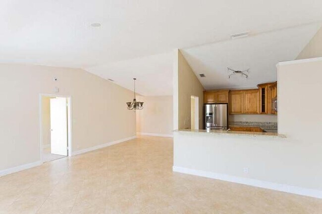 Building Photo - 39 Mayfair Ln