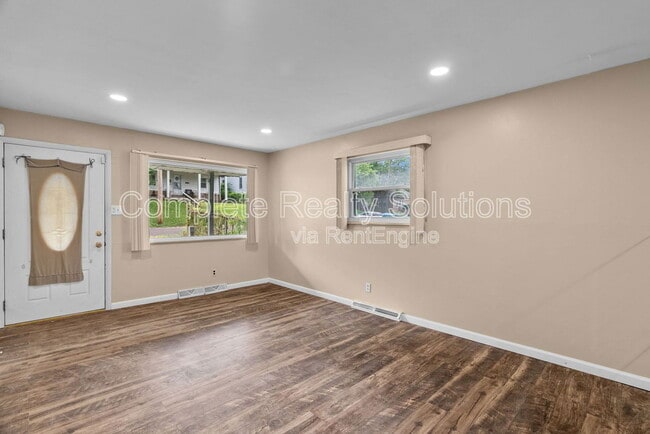 Building Photo - 7219 Harney Ave