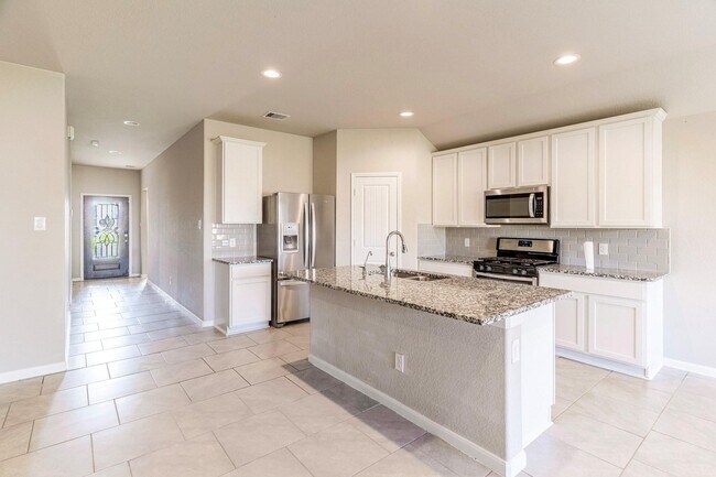 Foto del edificio - 7558 Highland Chase Dr