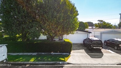 Building Photo - 27416 Dewdrop Ave