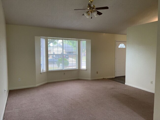 Foto del edificio - 3804 Water Oak Dr