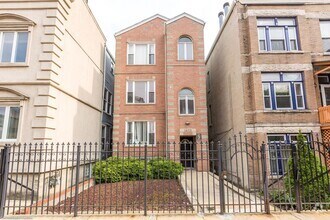 Building Photo - 1433 W Walton St