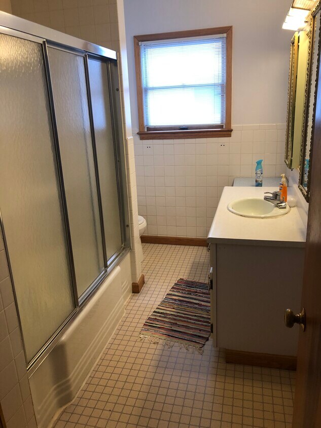 324 S High St Unit Great near downtownPRT, WV 26501 324 S