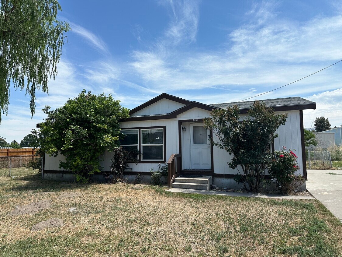 Foto principal - 1200 McKinley Ave
