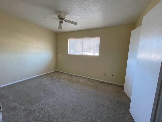 Building Photo - 8405 Wilcrest Dr