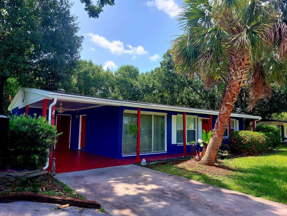 Foto principal - 1680 6th Ave