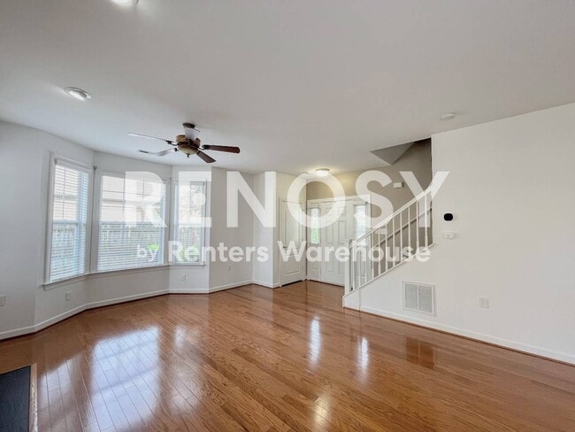 Building Photo - 3932 Cromwell Park Dr