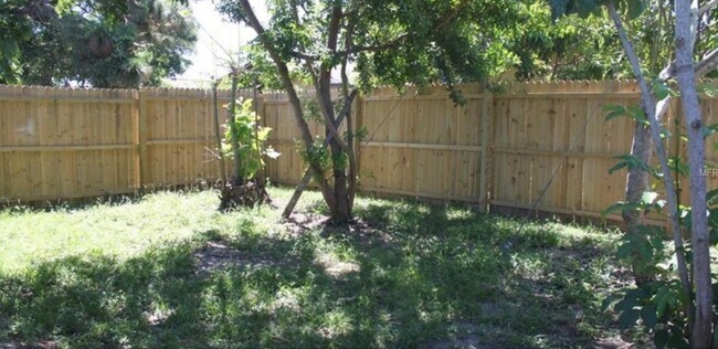 Foto del edificio - 3798 67th Ave N