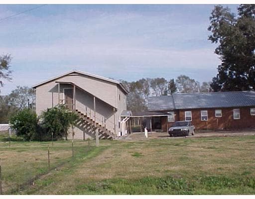 Primary Photo - 15088 Hwy 165