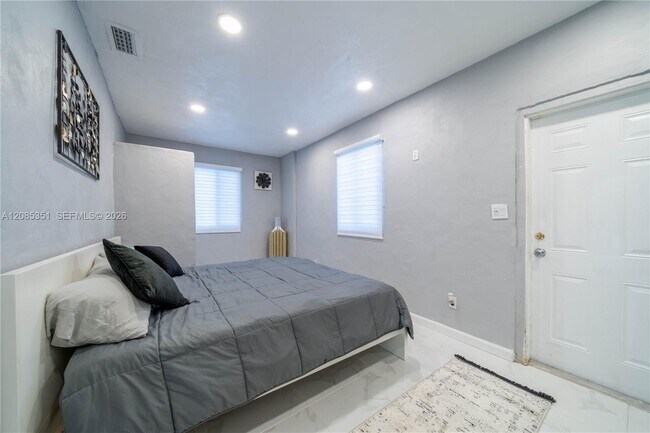 Foto del edificio - 1650 SW 63rd Terrace