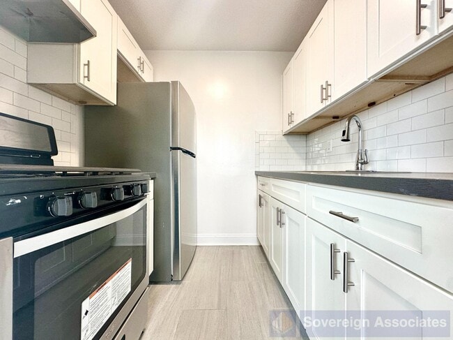 Building Photo - 40 E Sidney Ave