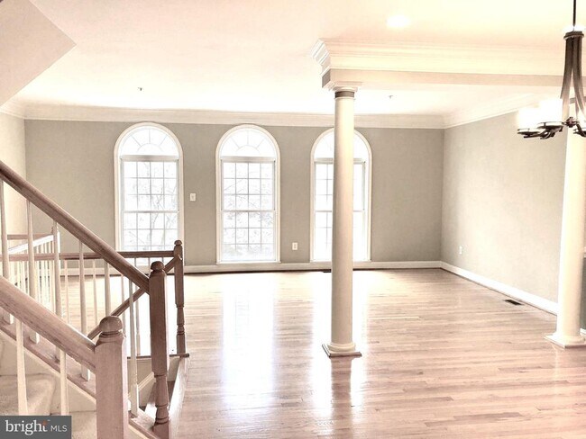 Foto del edificio - 6402 Spring View Pl
