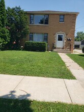 Building Photo - 5618 N 27th St