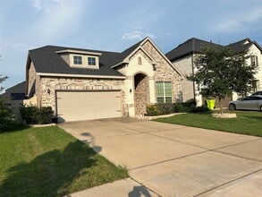 Building Photo - 326 Summer Landing Ct