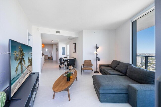 Foto del edificio - 501 NE 31st St