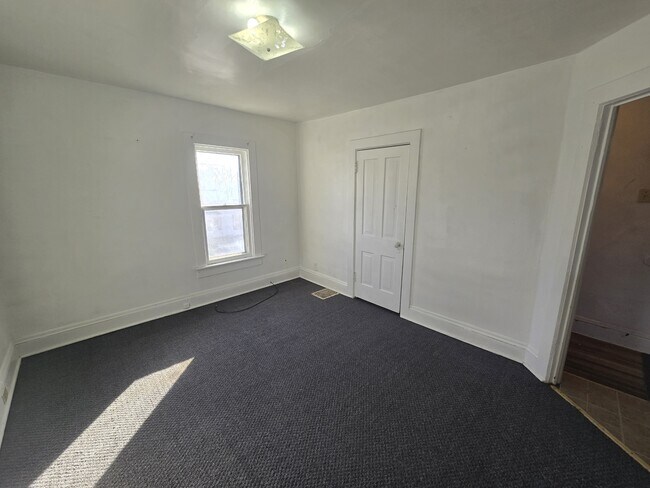 Building Photo - 1424 Grant Ave