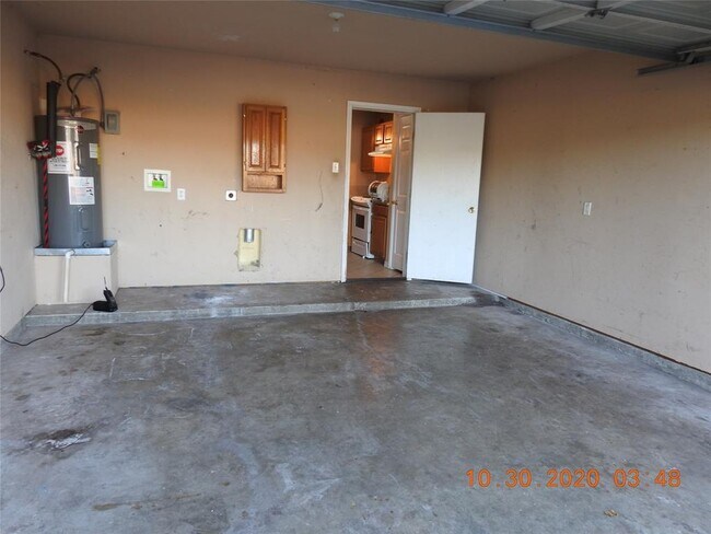 Foto del edificio - 515 Solomon Ln